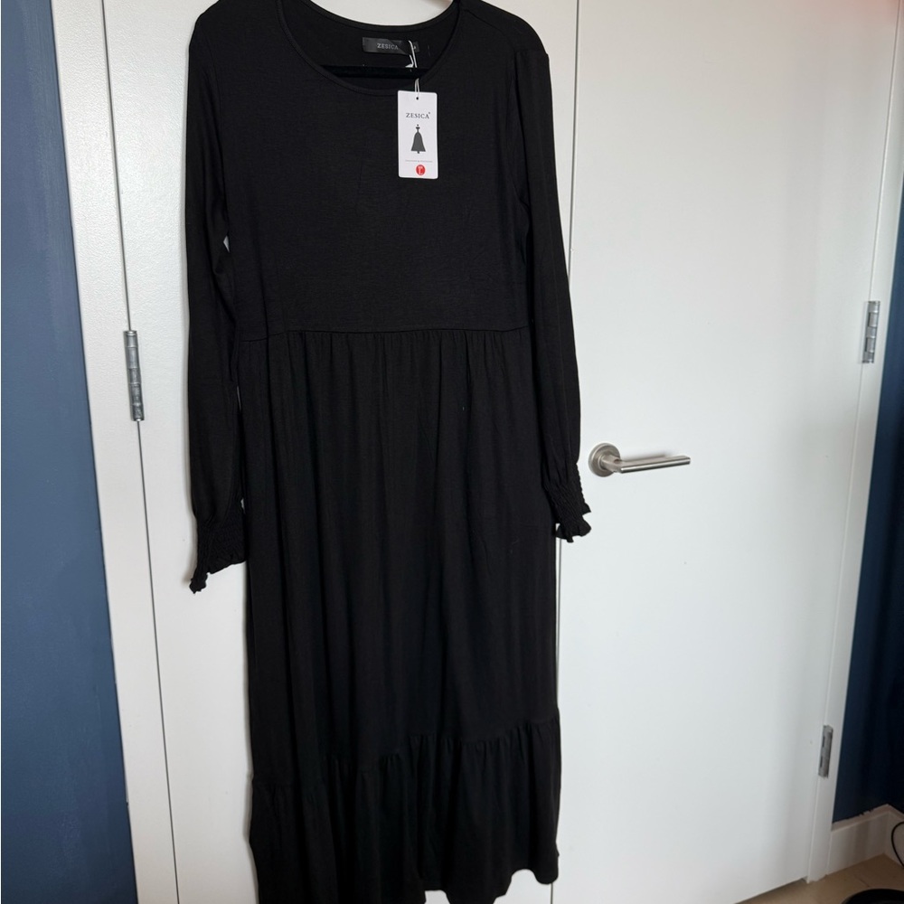 Elegant Black Long Sleeve Dress